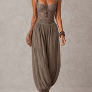 Conjunto de encaje gris y pantalones harem de algodón plisados